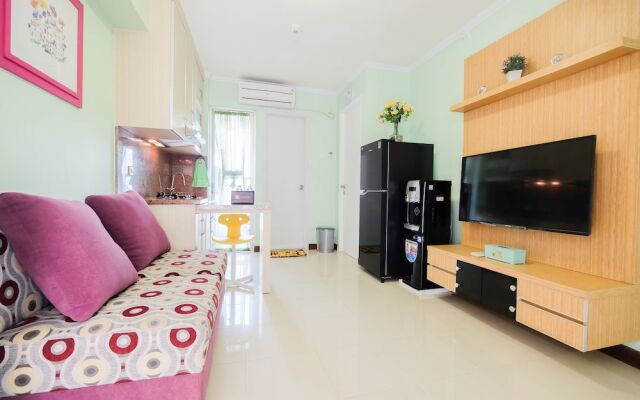 Cozy 2BR Bassura City Apartment