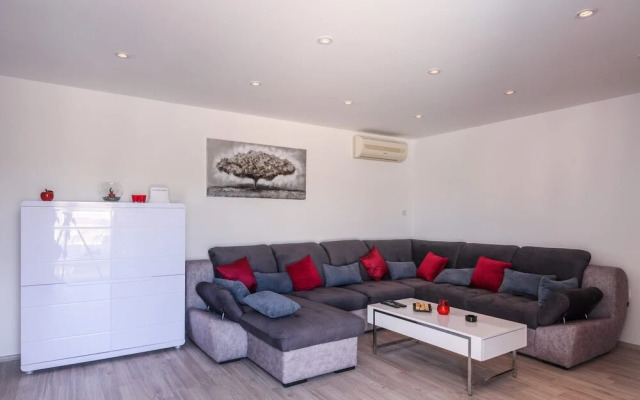 Mario - With Pool - H