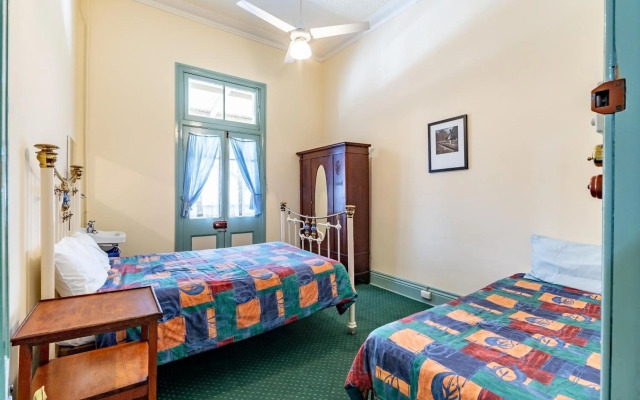 Criterion Hotel Warwick