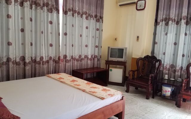 Linh Dan Hotel