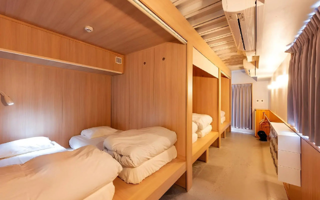 Plat Hostel Keikyu Asakusa Station