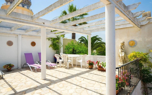 Stunning Villa With Panoramic Views & Private Pool