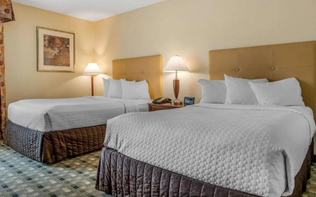 Crowne Plaza Cincinnati-Blue Ash Hotel