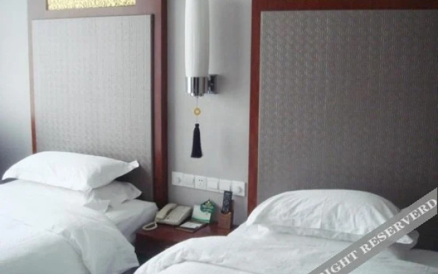 Xiangyang Renjia Hotel