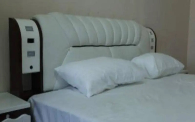 Royal Comfort Suites