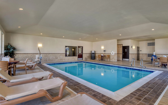 Best Western Shelby Inn & Suites