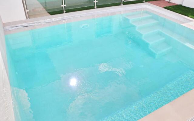 Casa con piscina de agua salada III