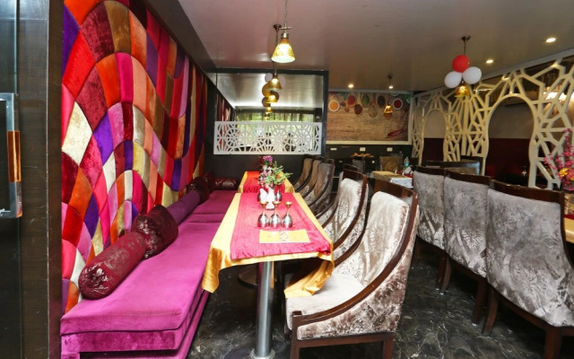 Capital O 5895 M K Vivanta