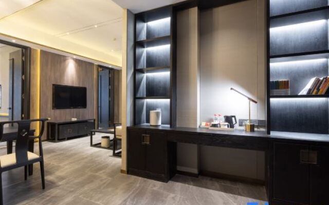 Puyan Hotel