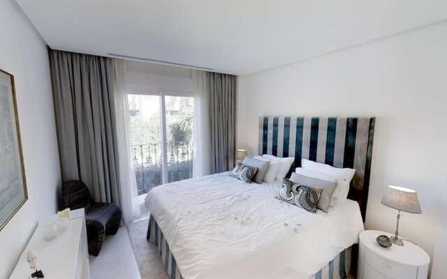 Outstanding Penthouse Near Puerto Banus