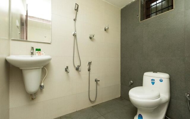 OYO 26990 Hotel Ivory Grande