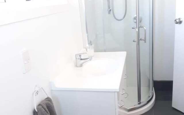 Surf N Stay Whangamata - Hostel