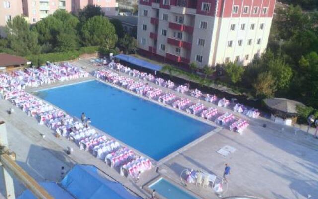 Mucize Su Serpin Manyas Hotel
