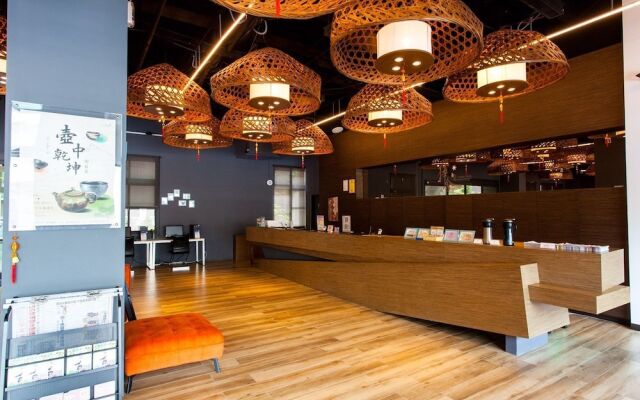 Huashe Hotel Chiayi Branch
