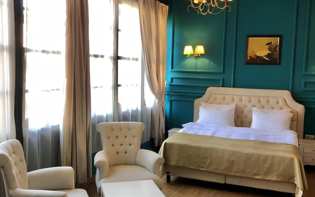 Grace Lounge Premium