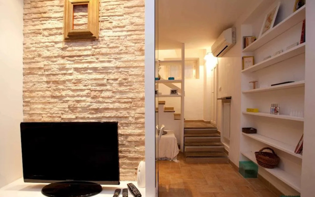 Colosseum Secret Apartment