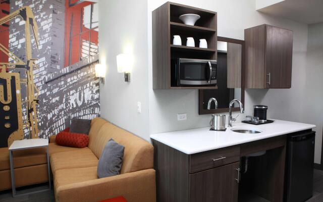 DoubleTree by Hilton West Fargo Sanford Medical Center Area