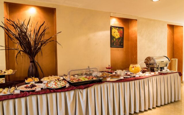 Bella Riva Hotel