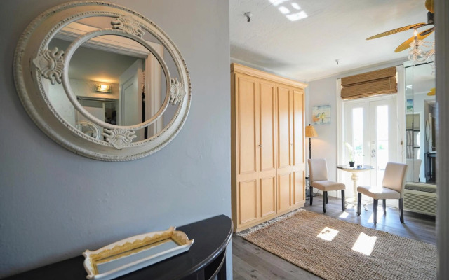 Tropicals of Palm Beach