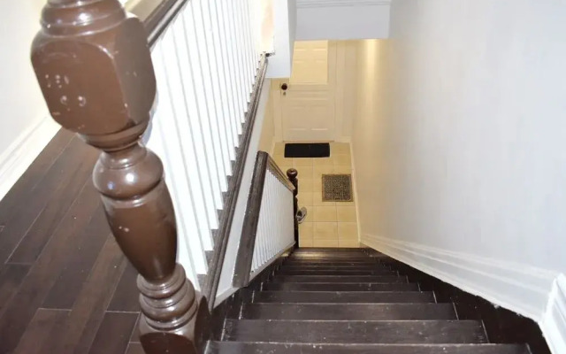 Fort York Apartment