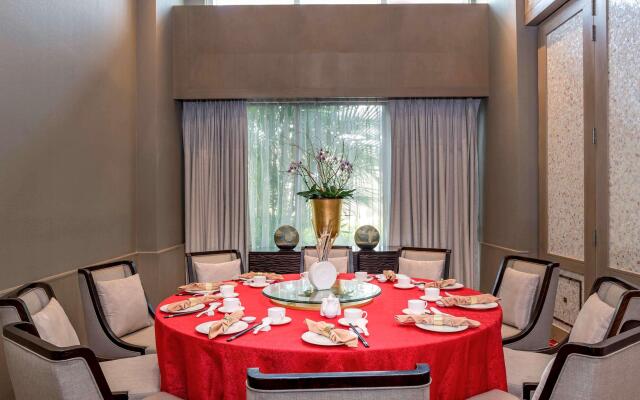 Novotel Yangon Max