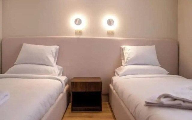 89B-106 at Lake View Residence