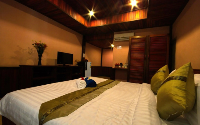 Sangsawan Palace Khaolak Hotel