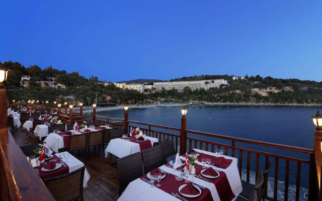 Pine Bay Holiday Resort