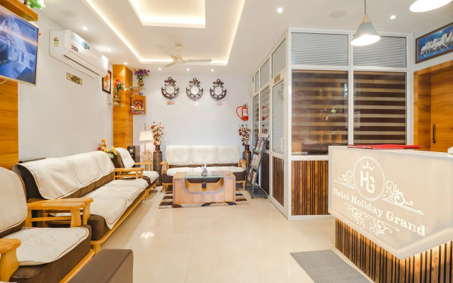 Fabhotel Holiday Grand