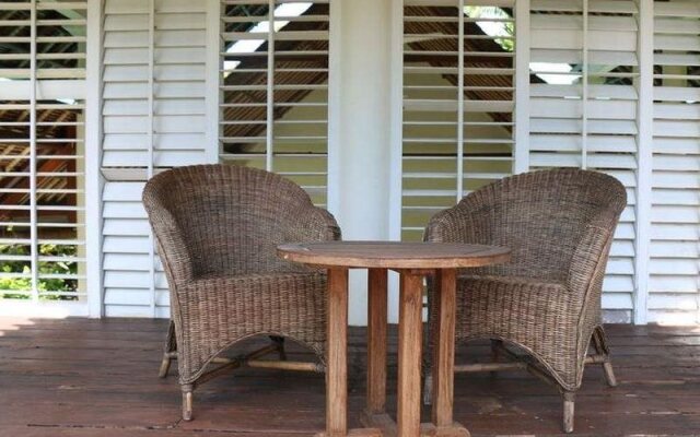 Exotic Beach Villa Alamanda