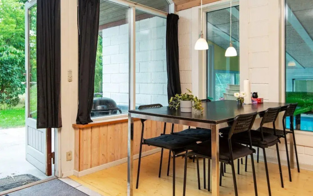 8 Person Holiday Home in Ebeltoft-by Traum