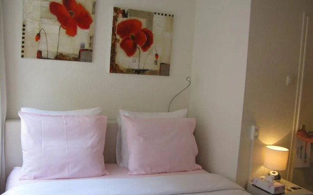 Sir Nico Guest House