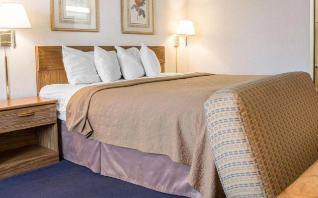 Quality Inn Hudsonville South