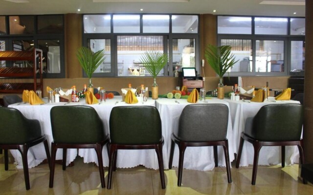 Hera Hotel