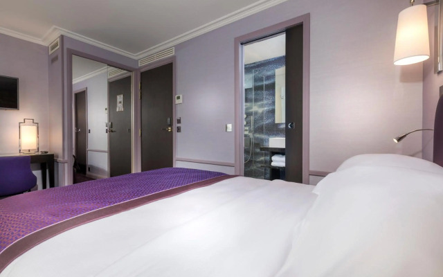 Plaza London Hotel