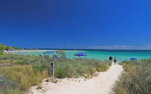 Ningaloo Coral Bay Backpackers