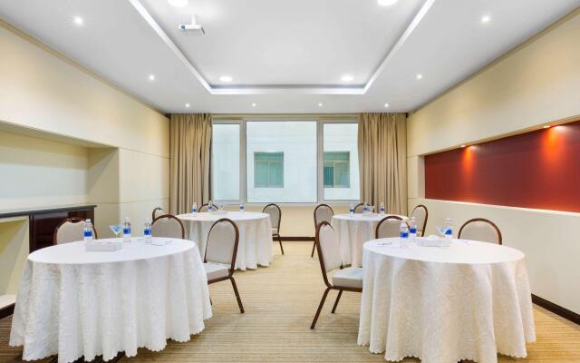 ibis Muscat