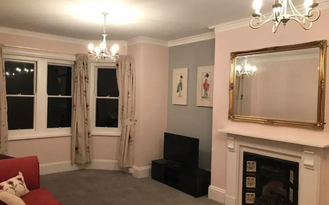 Woodstock Road Apartments (Peymans)