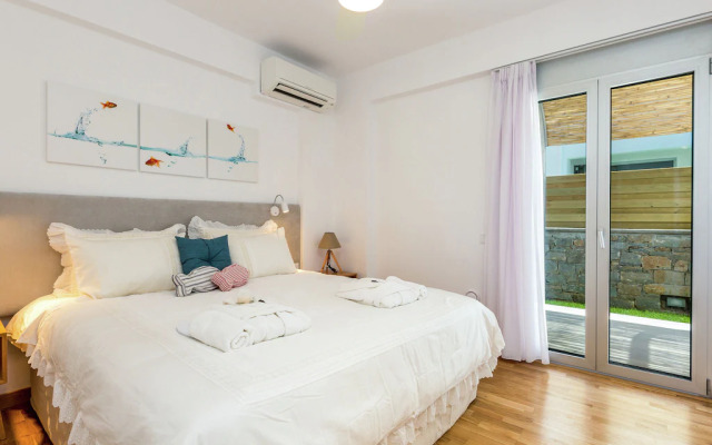 Majestic Villa in Pigianos Kampos with Private Pool