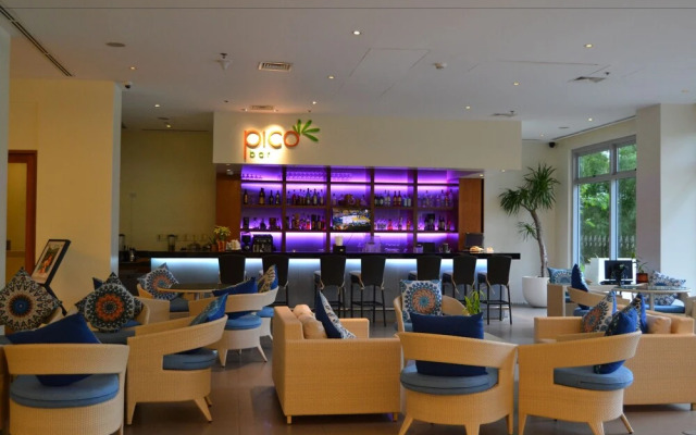 Apartment Carola B 711 at Pico de Loro