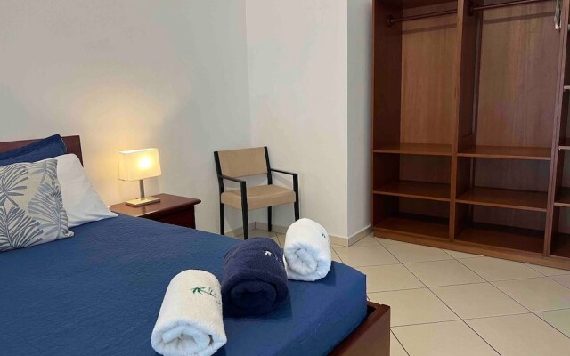 Plaza Achim 2br Apt, Heart Of Nightlife Area!