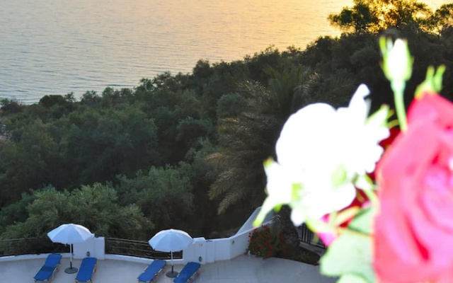 Holiday House With Pool Maria on Agios Gordios Beach