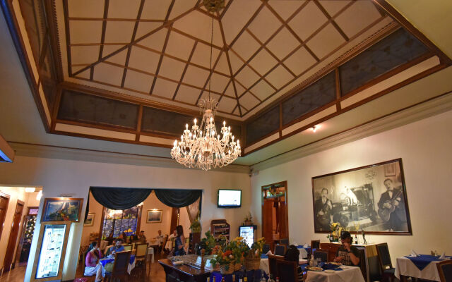 Hotel Del Rey