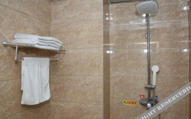 Yuerong Holiday Hotel
