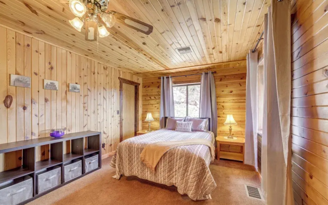 Mtn & Golf Course Views: Payson Retreat!
