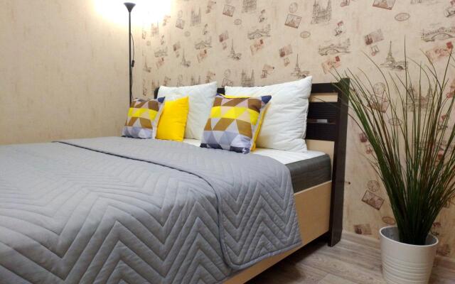 Apartment on Stroiteley street 2