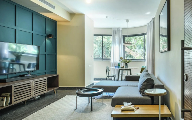 Turquoise 1BR Dizengoff Apt by SeaNRent
