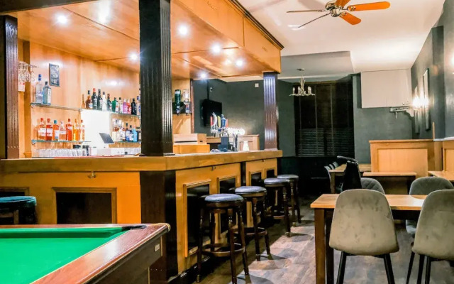 Hillside Hotel & Restaurant