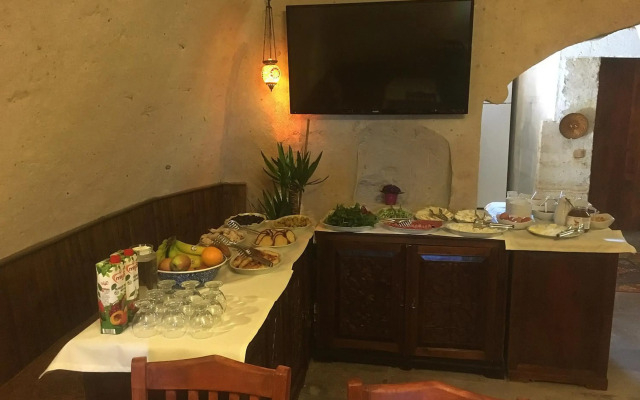 Tulip Cave Suites