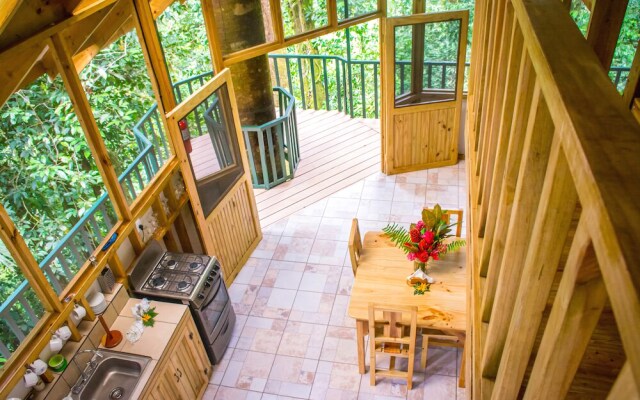 Finca Bellavista Treehouse Community